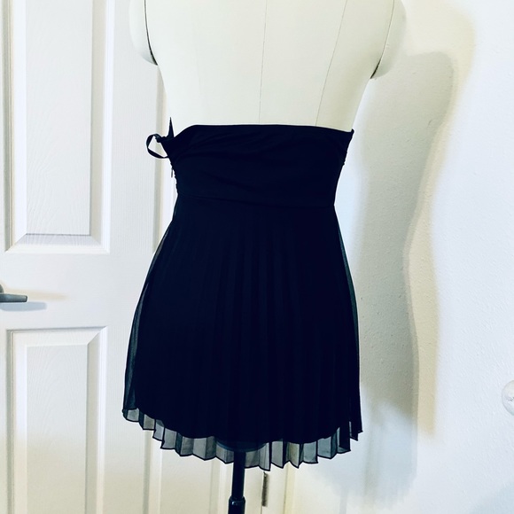 Rampage Sequined Halter top - Picture 3 of 7